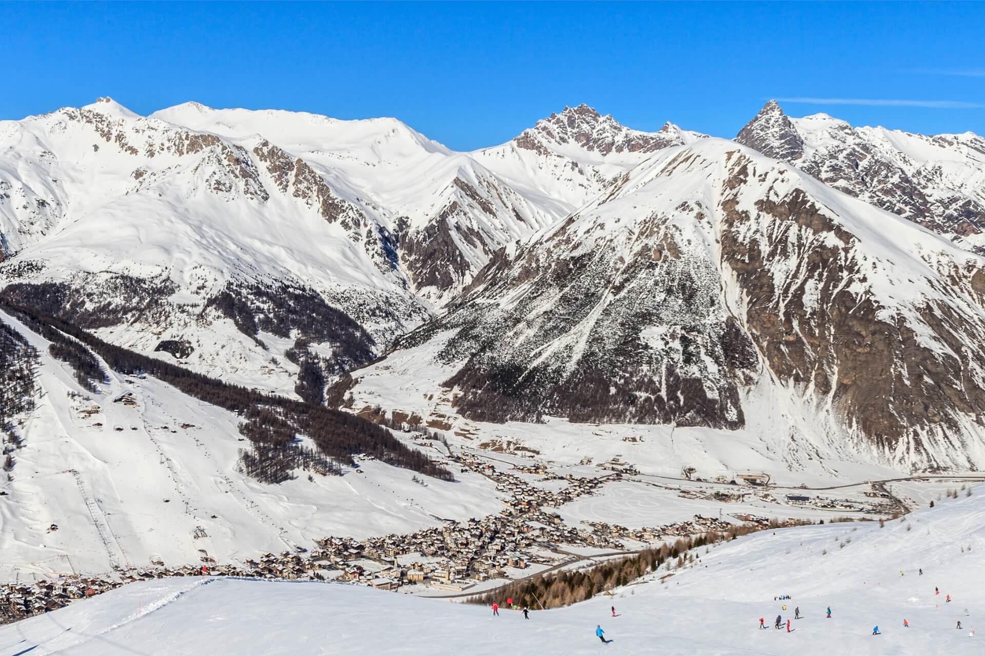 piste da sci della ski area di Livigno viste dal Mottolino